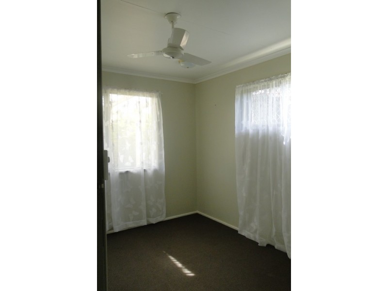 9 PASHLEY STREET, Clinton QLD 4680