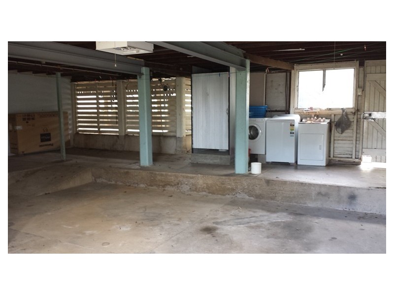 16 EMPEROR STREET, Toolooa QLD 4680