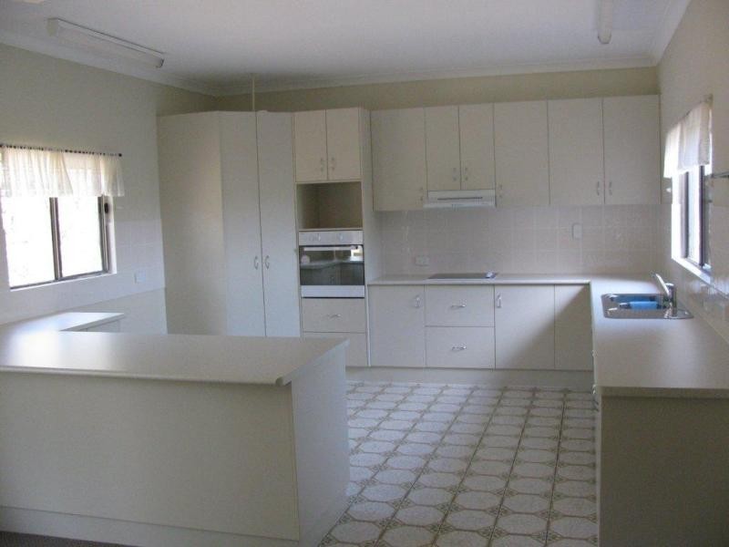 2 / 21 Marian Close, Sun Valley QLD 4680