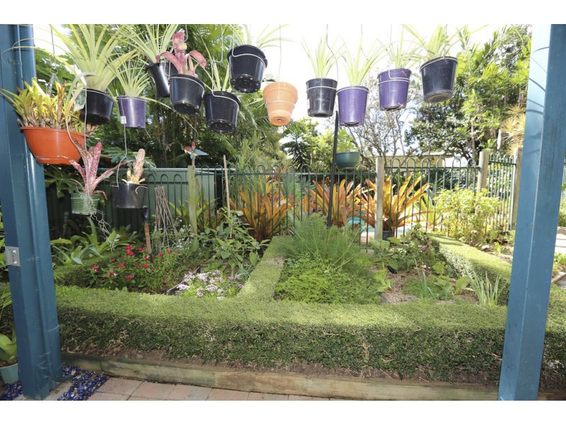 31 Watford Street, Telina QLD 4680