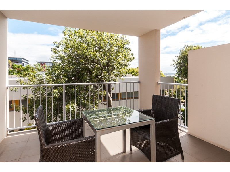303/66 – 68 OAKA LANE, Gladstone QLD 4680