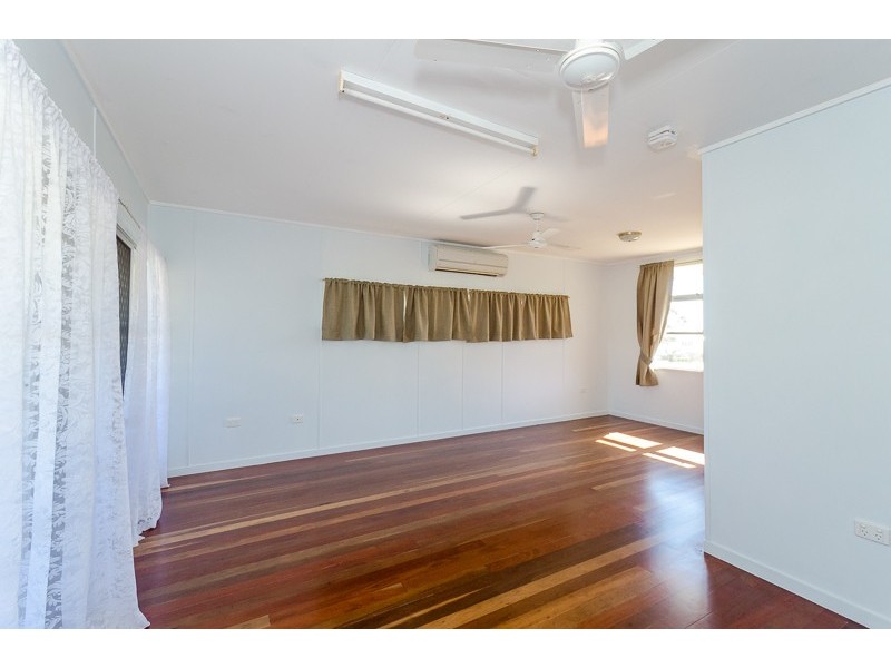 18 MELLEFONT ST, West Gladstone QLD 4680