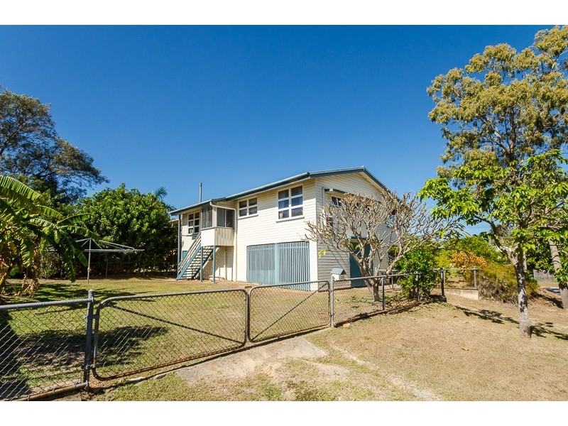 18 MELLEFONT ST, West Gladstone QLD 4680