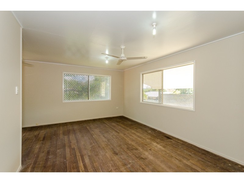 5 Dalton Street, Clinton QLD 4680
