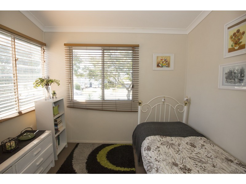 53 Toolooa Street, South Gladstone QLD 4680