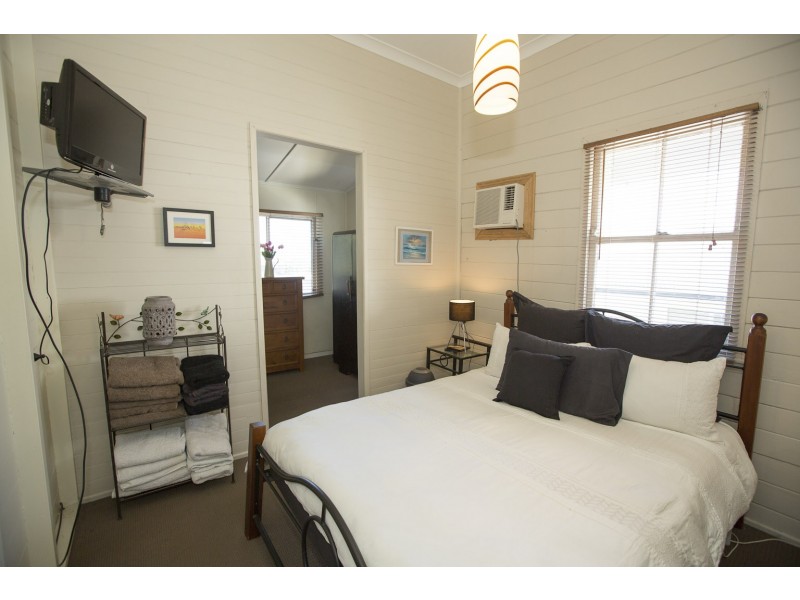 53 Toolooa Street, South Gladstone QLD 4680
