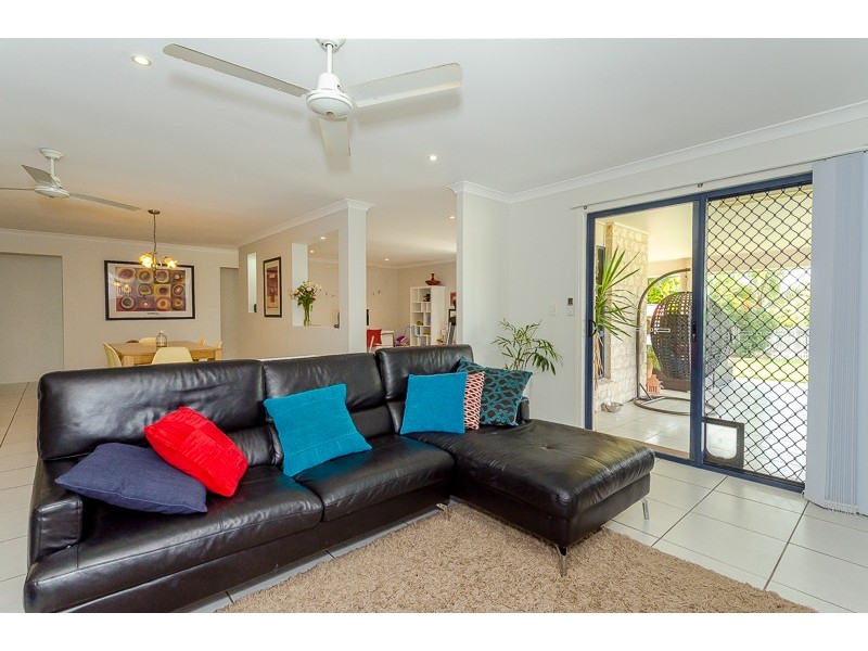21 Huntington Court, New Auckland QLD 4680
