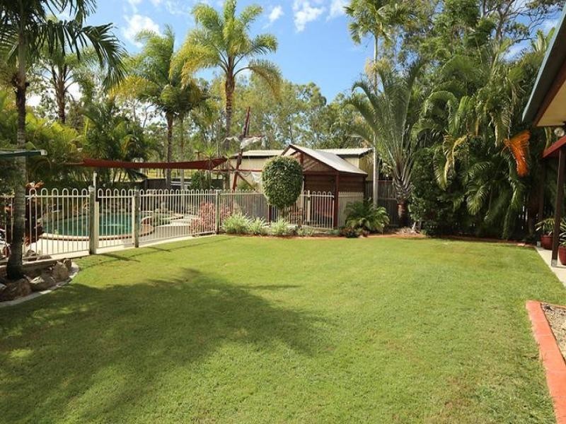 5 James Court, Telina QLD 4680