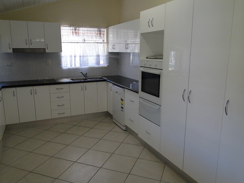 73 Tank Street, West Gladstone QLD 4680