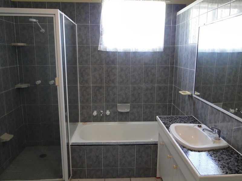 73 Tank Street, West Gladstone QLD 4680