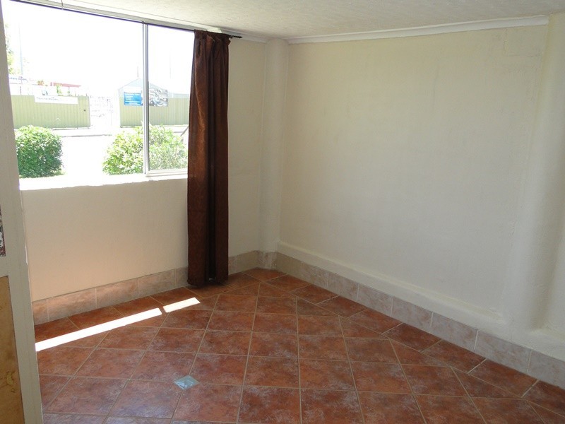 73 Tank Street, West Gladstone QLD 4680