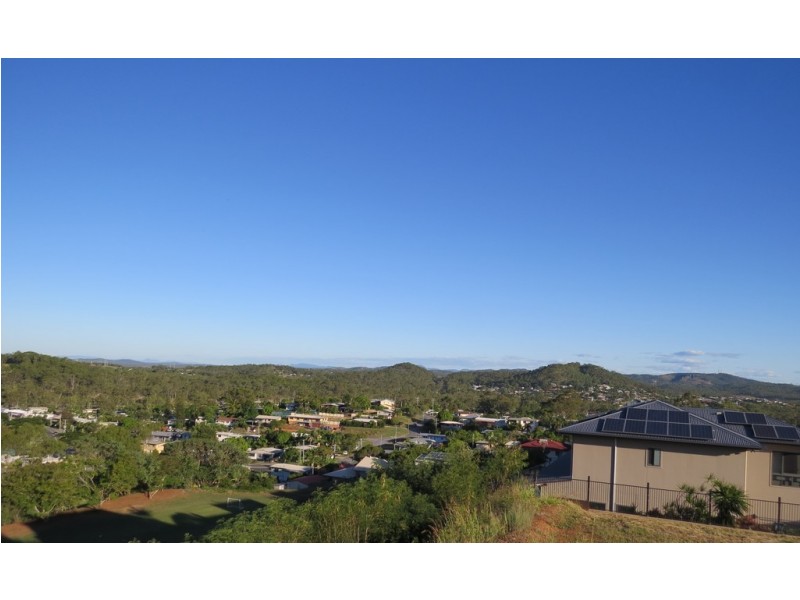 16 Trinity Place, West Gladstone QLD 4680