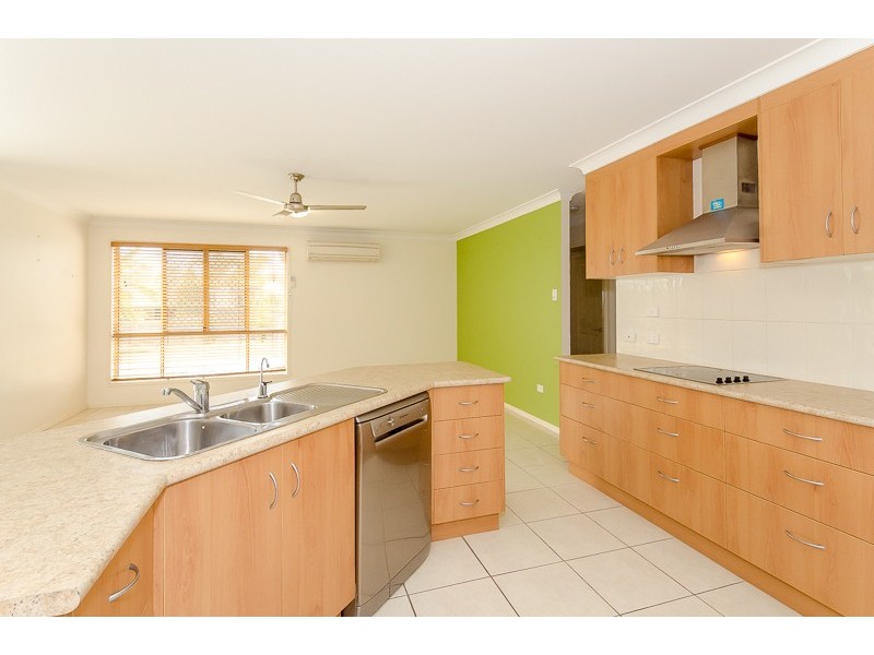 94 Penda Avenue, New Auckland QLD 4680