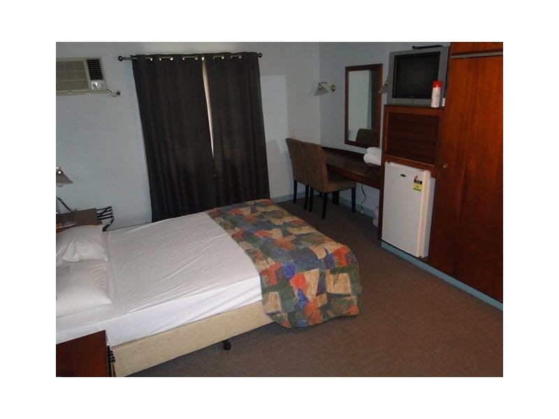 38 DOUGALL STREET, Bororen QLD 4678