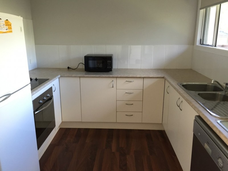 2/9 NOTHLING STREET, New Auckland QLD 4680