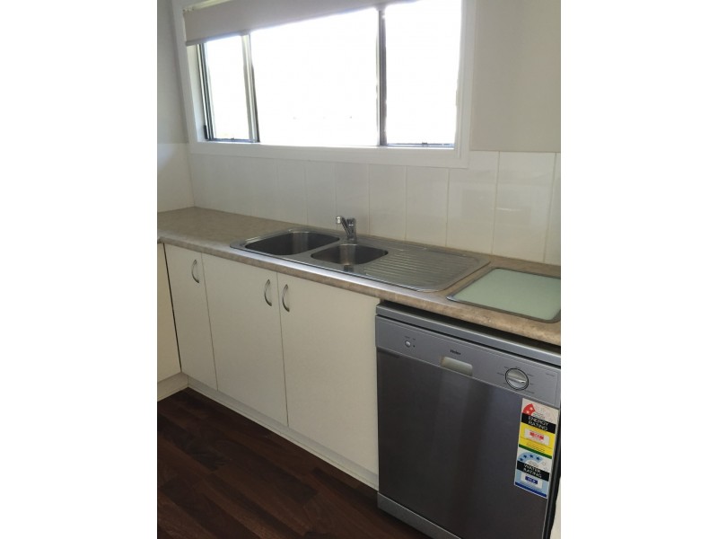 2/9 NOTHLING STREET, New Auckland QLD 4680