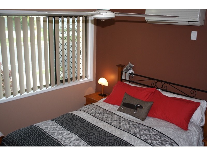 1/196 Auckland Street, South Gladstone QLD 4680