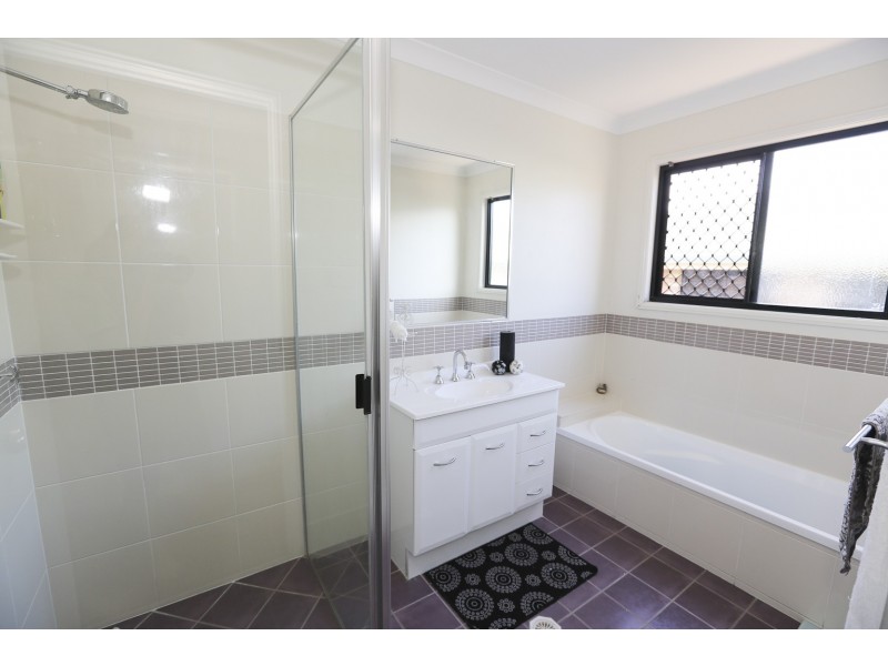72 WHITBREAD RD, Clinton QLD 4680