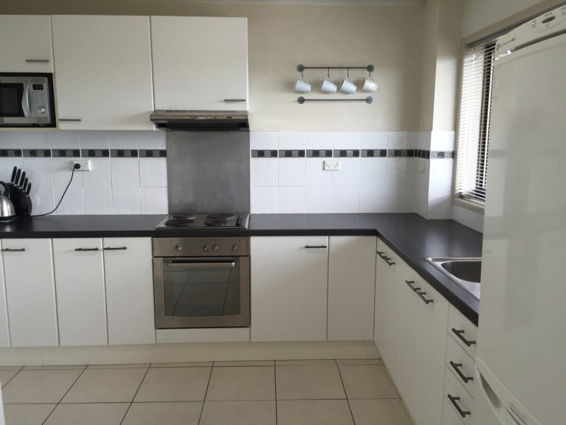 10/7 KENT STREET, West Gladstone QLD 4680