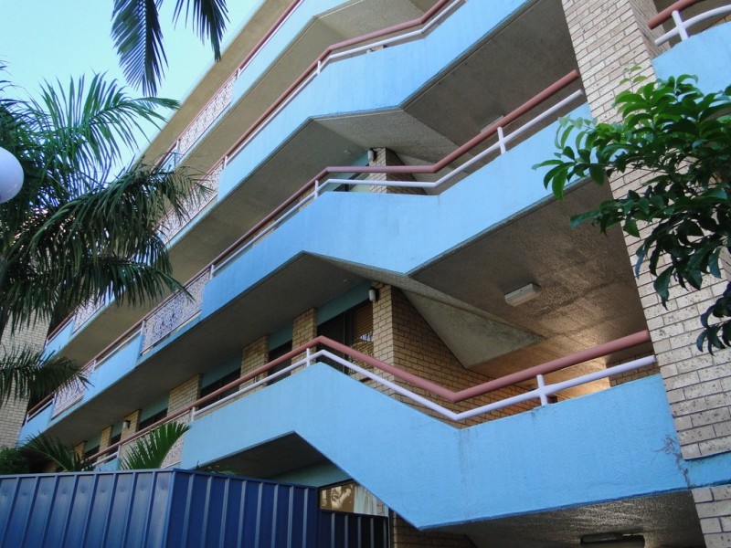 10/7 KENT STREET, West Gladstone QLD 4680