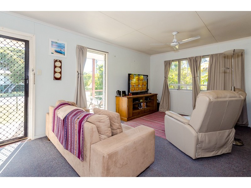 16 Chapman Street, West Gladstone QLD 4680