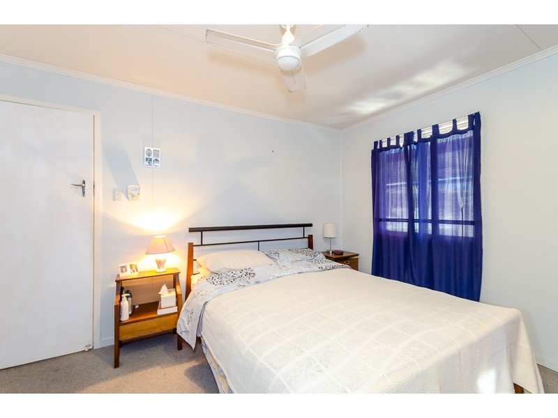 16 Chapman Street, West Gladstone QLD 4680