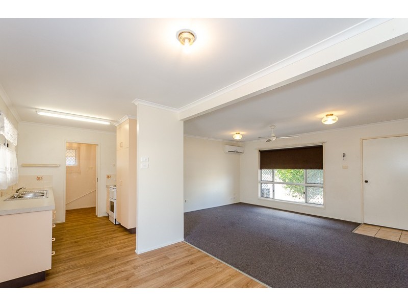 32 Beak Street, New Auckland QLD 4680