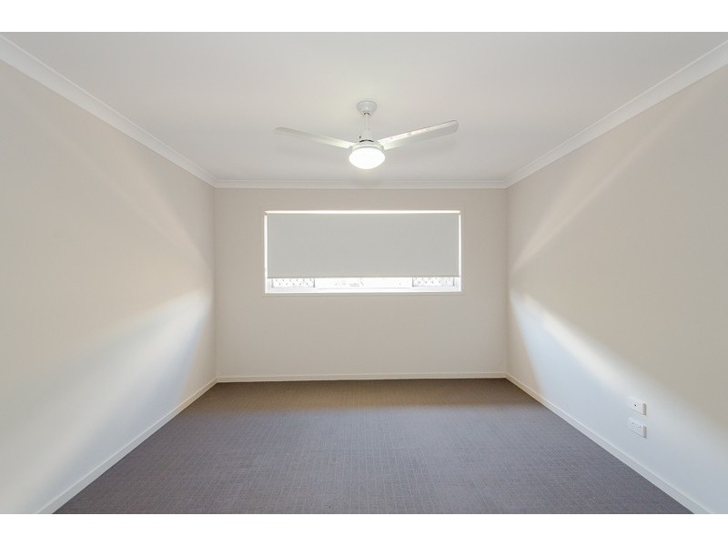 63 Daintree Boulevarde, New Auckland QLD 4680