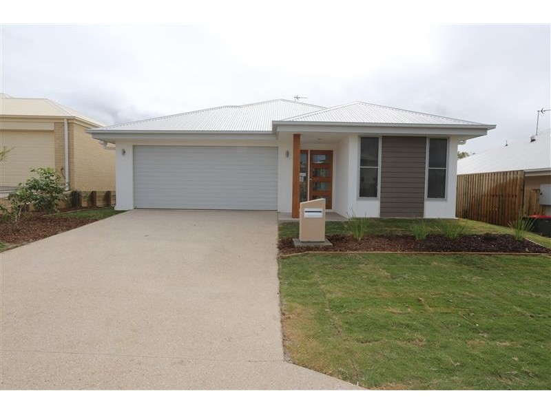 30 Harmony Drive, Clinton QLD 4680