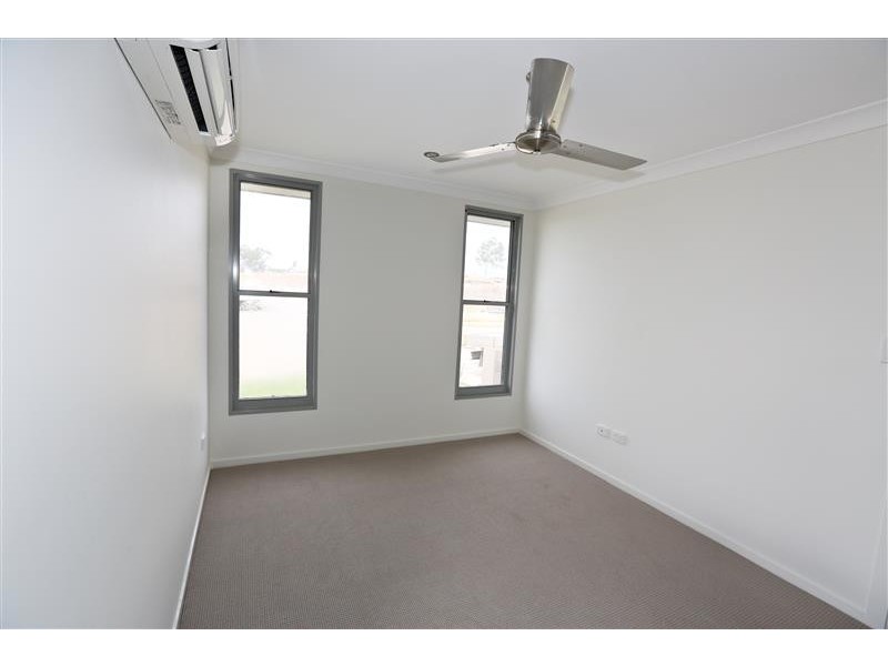 30 Harmony Drive, Clinton QLD 4680