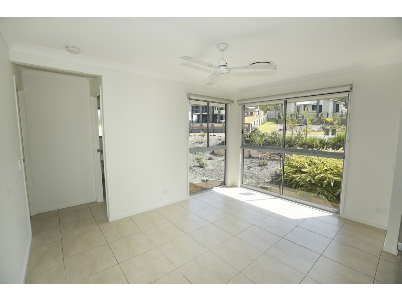 16 Scholes Way, Kirkwood QLD 4680