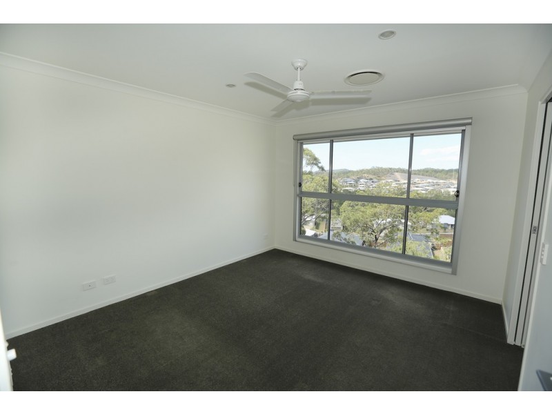 16 Scholes Way, Kirkwood QLD 4680