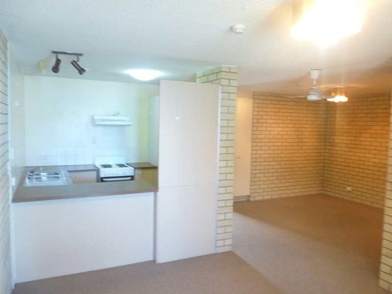 4/20 BARNEY ST, Barney Point QLD 4680