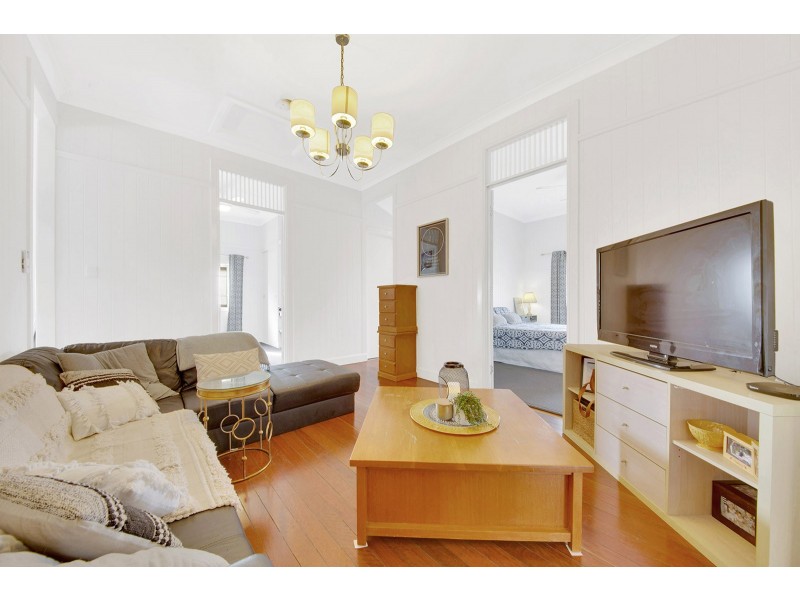 281 AUCKLAND STREET, South Gladstone QLD 4680
