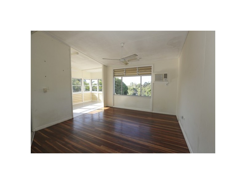 28 Rigby Crescent, West Gladstone QLD 4680