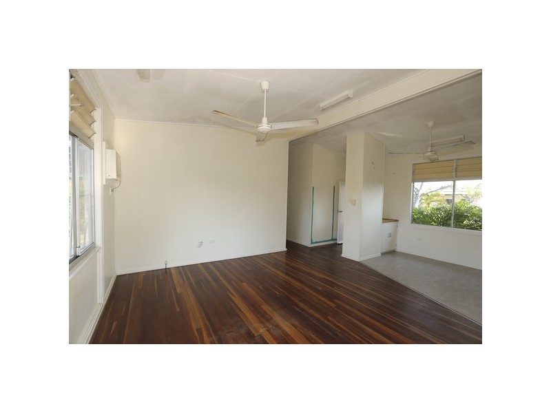 28 Rigby Crescent, West Gladstone QLD 4680
