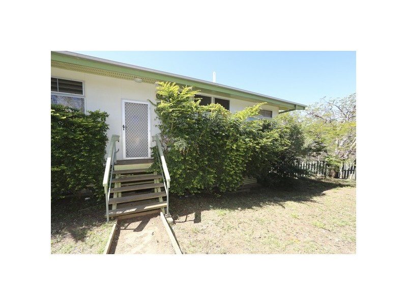 28 Rigby Crescent, West Gladstone QLD 4680