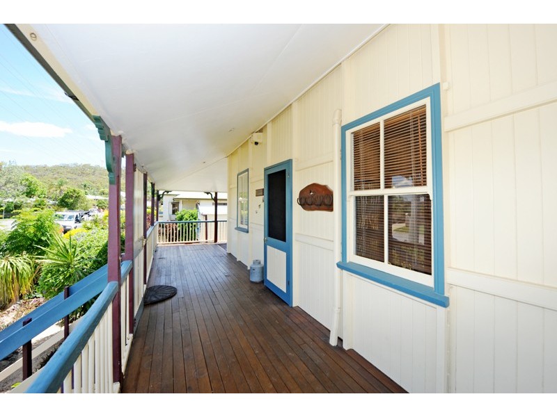 10 Pier Street, South Gladstone QLD 4680
