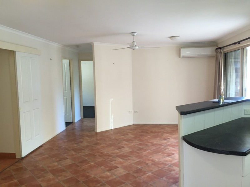 8 VALIANT COURT, Clinton QLD 4680