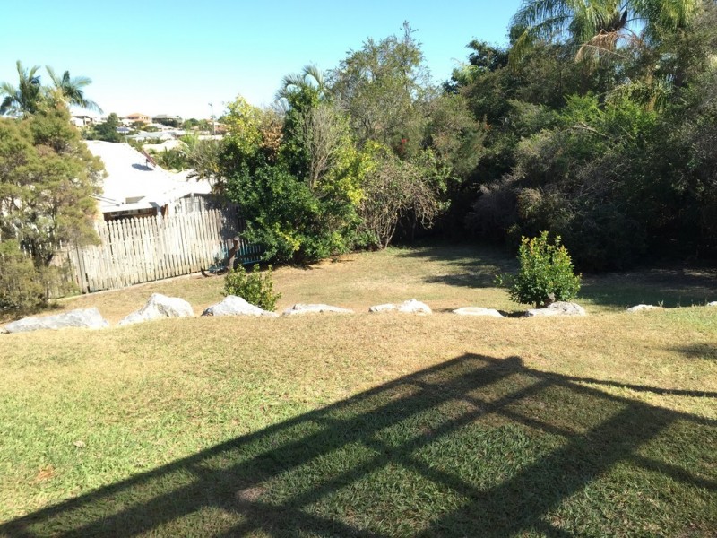 8 VALIANT COURT, Clinton QLD 4680