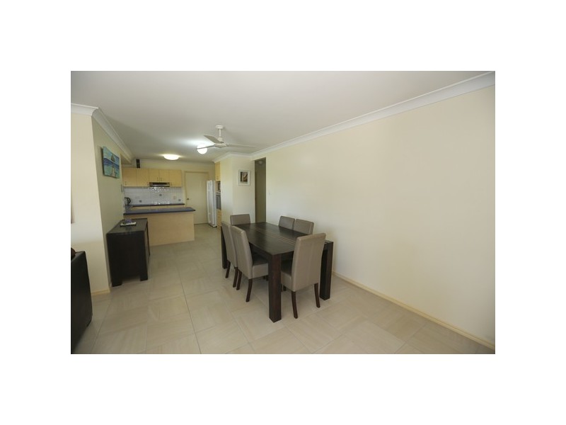 8 Dickinson Road, New Auckland QLD 4680