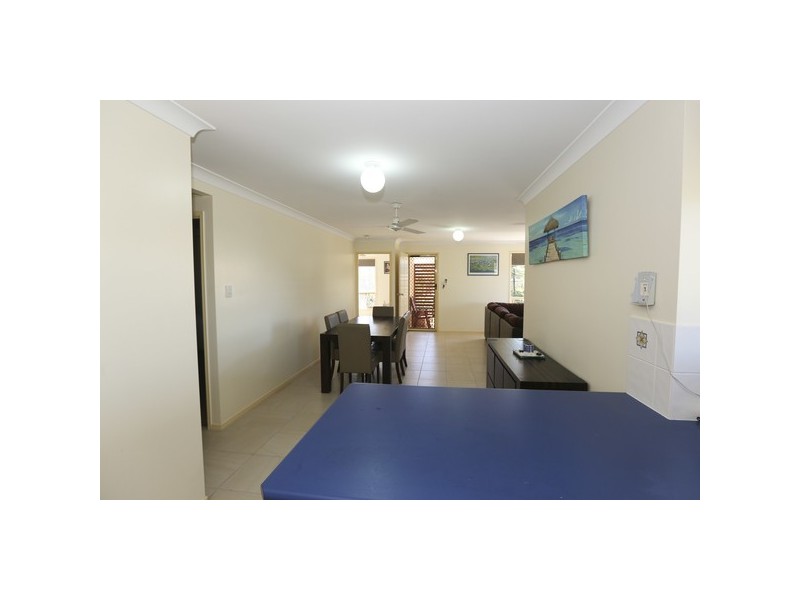 8 Dickinson Road, New Auckland QLD 4680