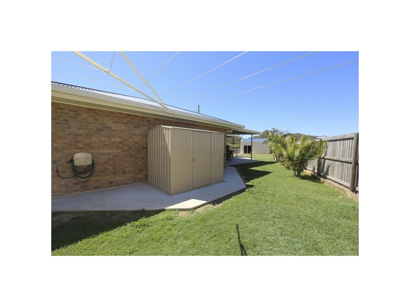 8 Dickinson Road, New Auckland QLD 4680