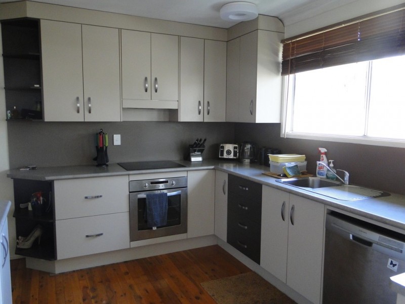 43 FLINDERS STREET, West Gladstone QLD 4680