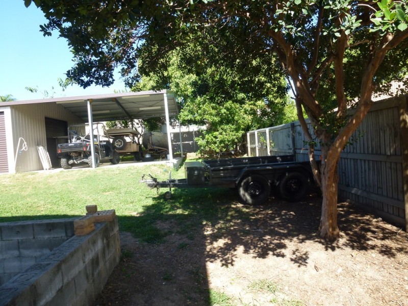 43 FLINDERS STREET, West Gladstone QLD 4680