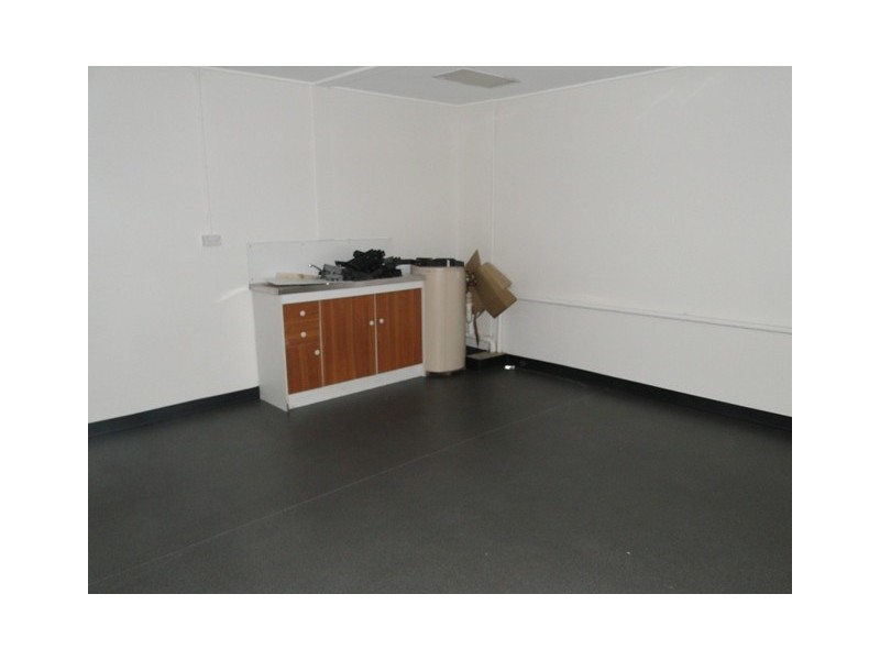 Suite 8, 190 Goondoon Street, Gladstone QLD 4680