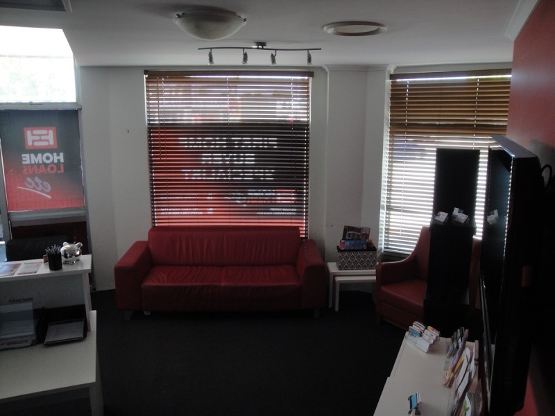 2 Mellefont Street, West Gladstone QLD 4680