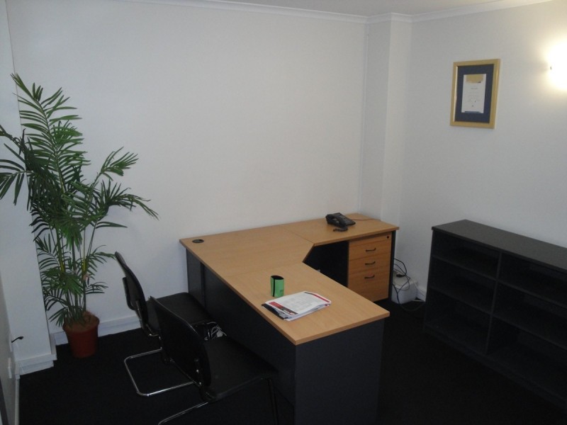 2 Mellefont Street, West Gladstone QLD 4680