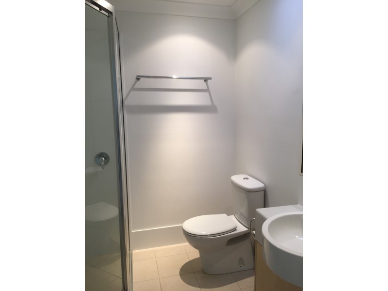 15/10 Nothling Street, New Auckland QLD 4680