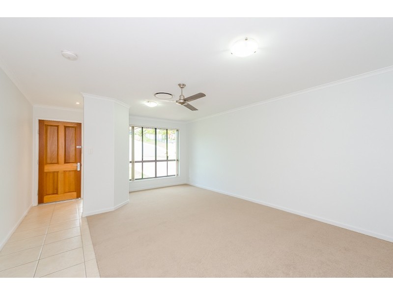 5 Hill View Place, New Auckland QLD 4680